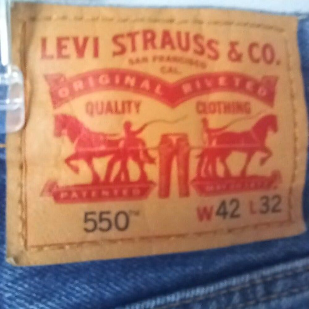 Levis 550 Relaxed Fit Straight Leg Jeans-Size 42x32-Stonewash-Red Tab-Classic - Picture 8 of 10